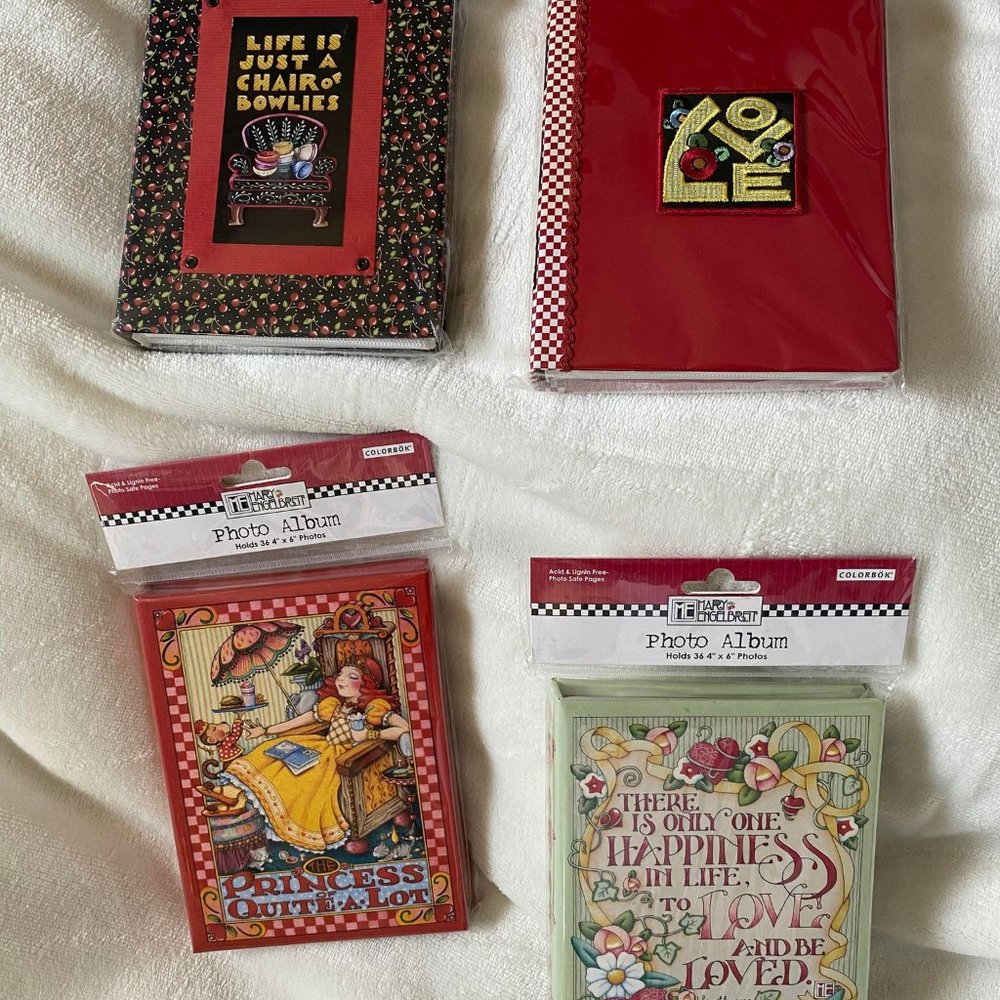 New Set of 4 Mary Engelbreit 4 x 6 Photo Albums 2006